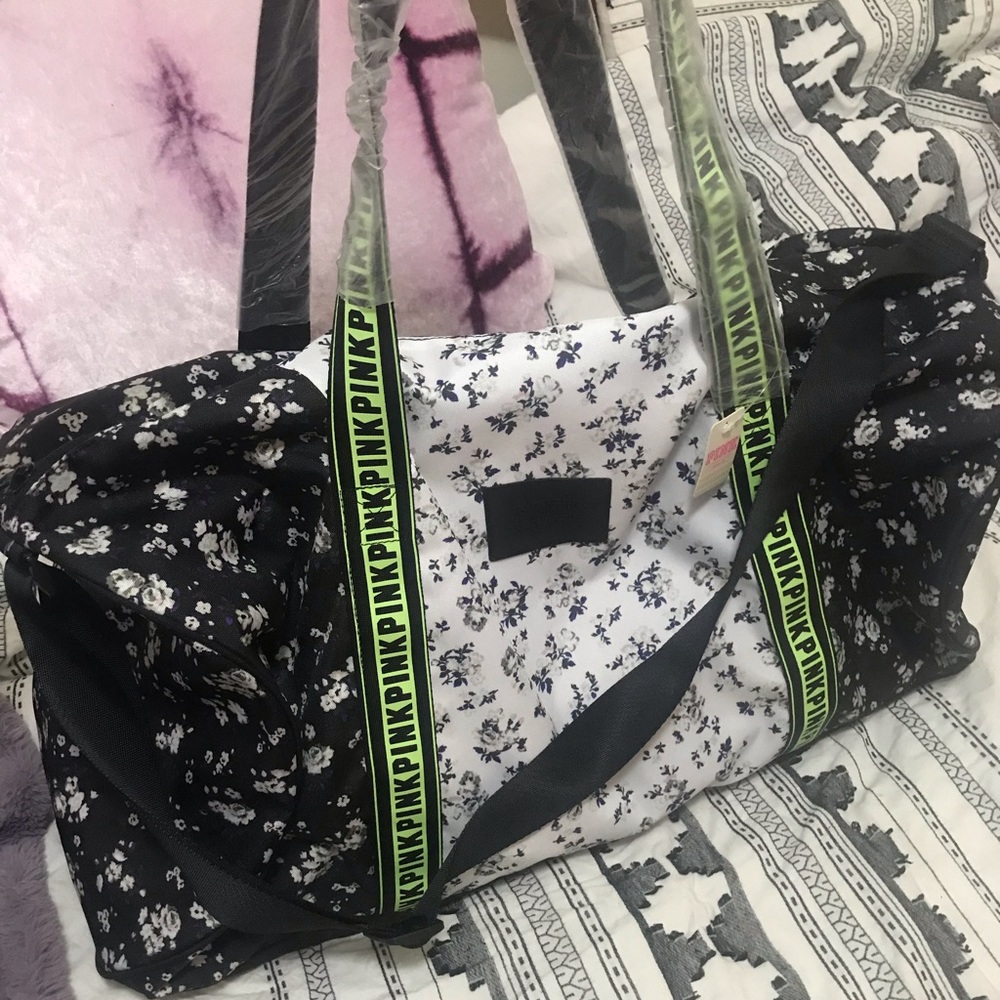 VS pink bag 🎉🎉
